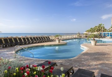 Caribbean Resort & Villas - Outdoor Pool & Sundeck