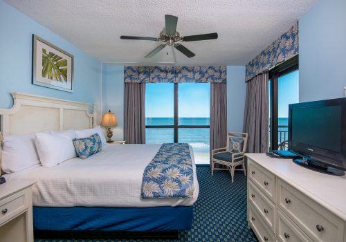 Oceanfront 3 bedroom corner condo