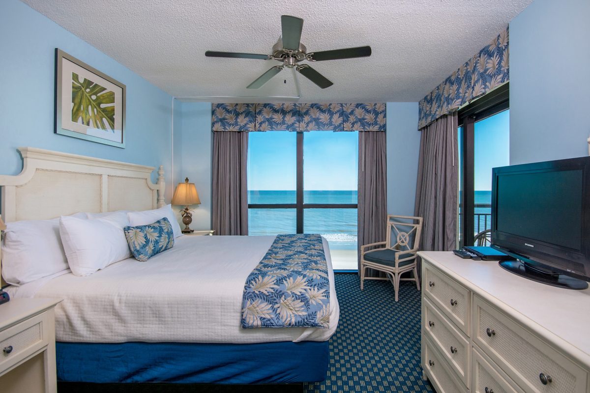 Oceanfront 3 bedroom corner condo Oceanfront 3 bedroom corner condo