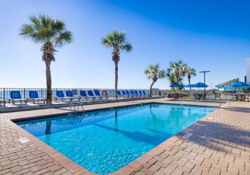 compass-cove-outdoor-pool-1920.jpg